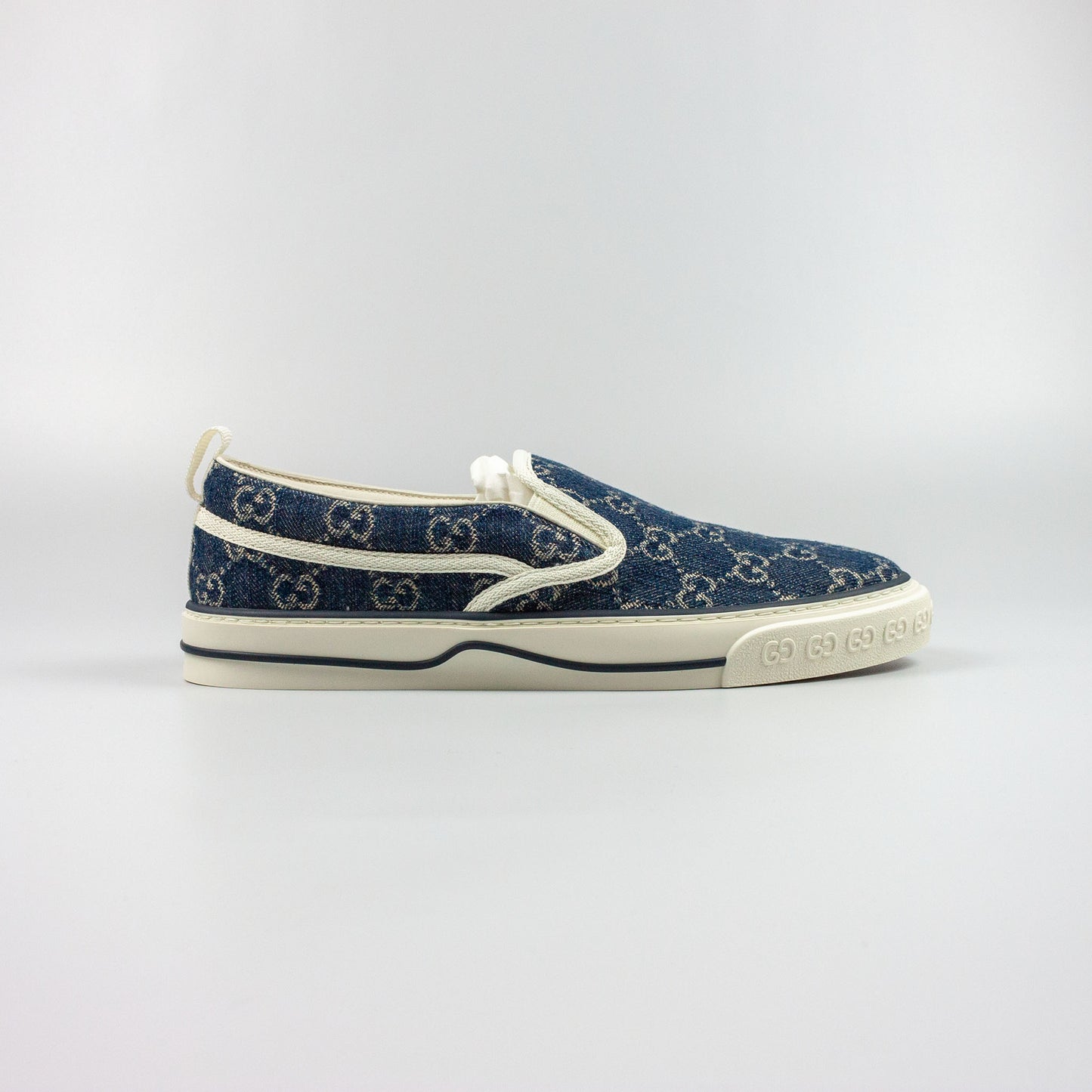Gucci Tennis 1977 Slip-on Sneaker 6434892KQ204465 01