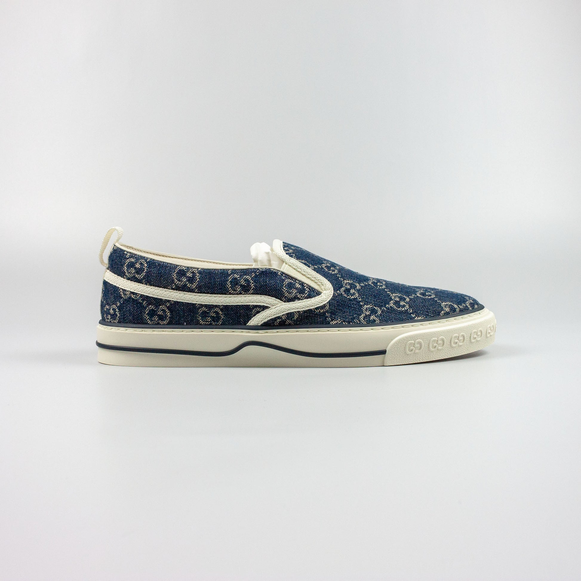 Gucci Tennis 1977 Slip-on Sneaker 6434892KQ204465 01